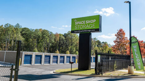 Space Shop Self Storage - Douglasville Plaza