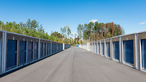 Space Shop Self Storage - Douglasville Plaza