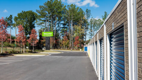 Space Shop Self Storage - Douglasville Plaza